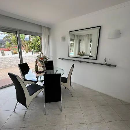 The Great Escape Vila Costa Adeje (Tenerife)