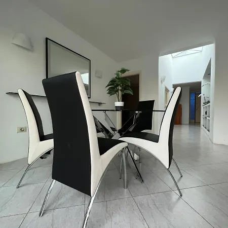 The Great Escape Costa Adeje (Tenerife)